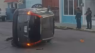 Fgecam investiga causas de volcadura en la capital campechana