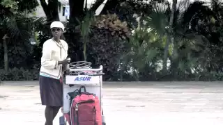 La extranjera llegó el 12 de diciembre de 2024, y hasta a fecha le es imposible salir del país