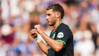 Santi Giménez brilla con doblete en goleada del Feyenoord en la Eredivisie