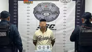 Detienen a tabasqueño por presuntos delitos contra la salud en Villas del Sol en Playa del Carmen