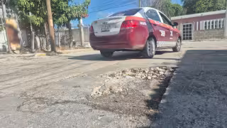 Peligroso hundimiento en Champotón pone en riesgo a estudiantes