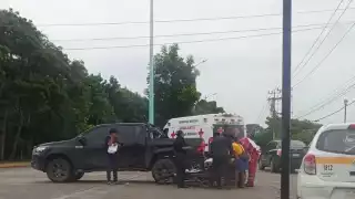 Se presentaron paramédicos de la Cruz Roja para brindarle los primeros auxilios al agraviado.