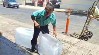La demanda del hielo incrementa por las altas temperatura