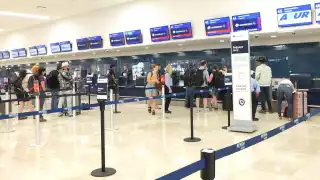 En la jornada como cada cierre de semana hay programado un total de 42 vuelos de salida y llegada