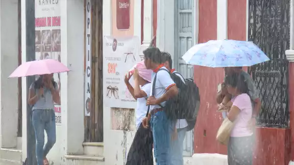 Habrá fuertes lluvias pese a las temperaturas calurosas en Yucatán Habrá fuertes lluvias pese a las temperaturas calurosas en Yucatán