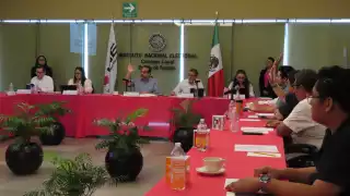 El INE tiene ya al 100% de los equipos que coordinarán el trabajo de las 50 mesas de votación