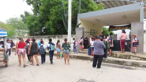 Algunas escuelas reportaron hasta 40 por ciento menos asistencia que en días “normales” Algunas escuelas reportaron hasta 40 por ciento menos asistencia que en días “normales”