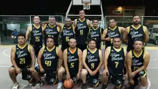 Vieja Guardia vence a los Pericos en la Liga Municipal de Basquetbol en Cozumel