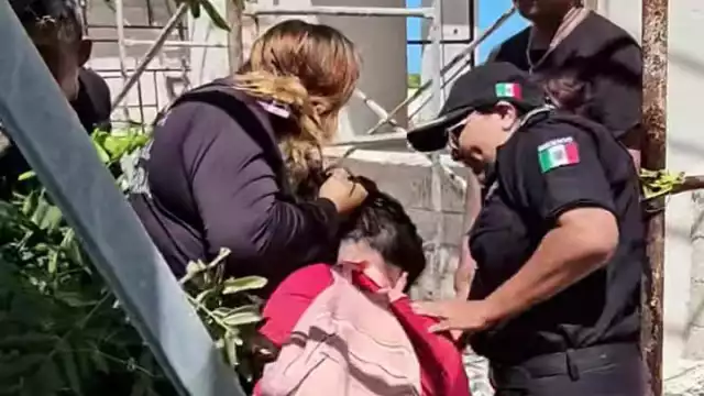 Policías municipales fueron alertados de que los sellos de clausura fueron retirados de la obra