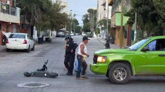 Piden circular por vías permitidas, respetar la señalización, evitar el uso de dispositivos mientras conducen Piden circular por vías permitidas, respetar la señalización, evitar el uso de dispositivos mientras conducen