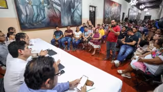 Protesta en Chichén Itzá: Gobierno de Yucatán mantiene diálogo con artesanos y guías por el Catvi