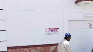 Diputada morenista ignora sellos de clausura y genera indignación en Carmen