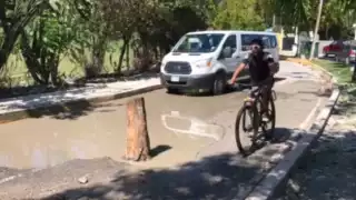 Calles de Bacalar, lucen llenas de baches