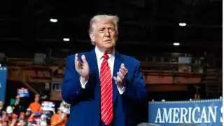 Donald Trump canceló las negociaciones comerciales con Canadá, tras la publicación de una anuncio contra los aranceles