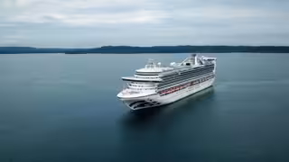 El brote obligó a reforzar los protocolos sanitarios dentro del crucero para reducir el riesgo de contagio entre pasajeros y tripulación