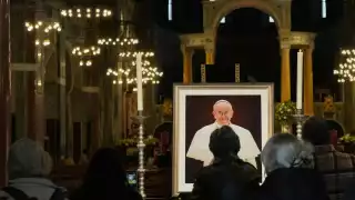El Vaticano prevé que el traslado del cuerpo a la basílica de San Pedro para la veneración pública se realice el miércoles 23 de abril