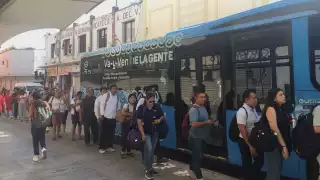 Taxis echan la mano al Va y Ven