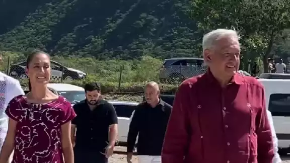 AMLO agradece a Oaxaca y su gente por su valiosa aportación cultural al país. AMLO agradece a Oaxaca y su gente por su valiosa aportación cultural al país.