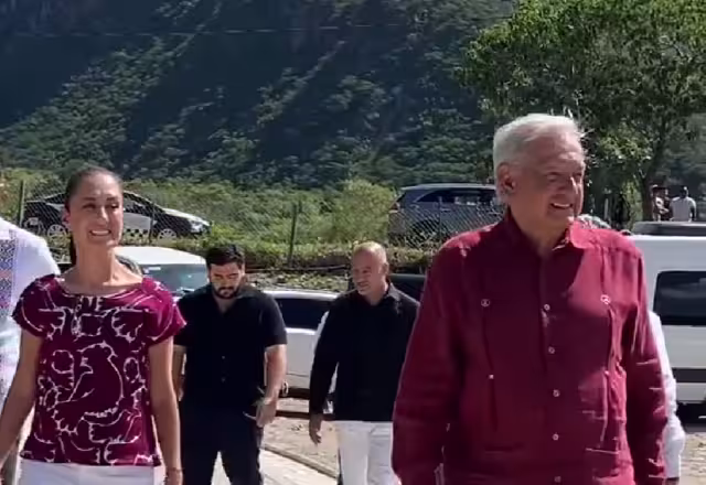 AMLO agradece a Oaxaca y su gente por su valiosa aportación cultural al país.
