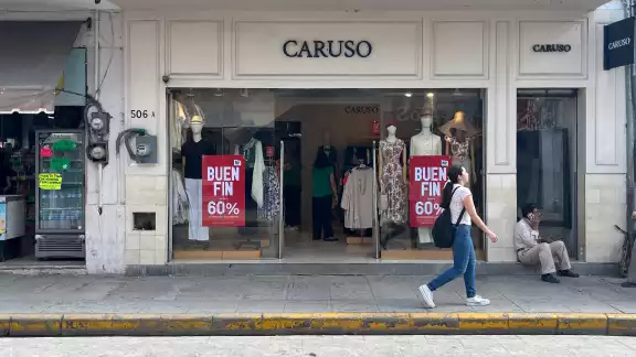 Negocios del Centro Histórico de Mérida ya lucen publicidad del Buen Fin 2024 Negocios del Centro Histórico de Mérida ya lucen publicidad del Buen Fin 2024