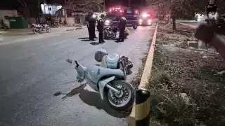 Debido a la caída, el conductor terminó con lesiones en la cabeza y rostro