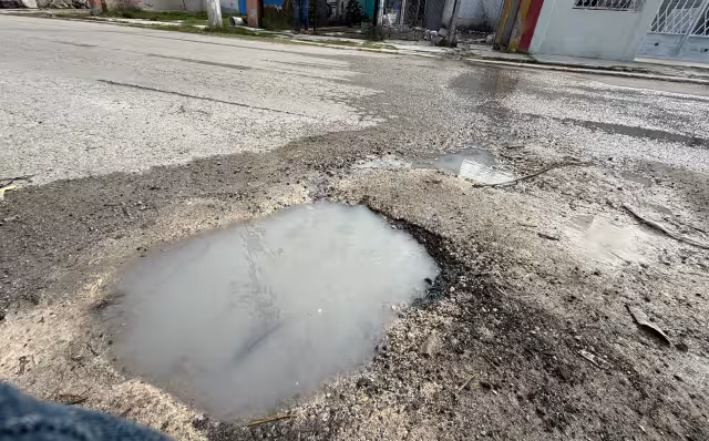 Accidentes vehiculares evidencian falta de rehabilitación en avenidas