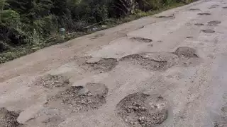 Destinan 19 millones de pesos para bacheo en 11 tramos carreteros en Campeche