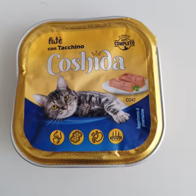 Usuario en redes sociales comparte haber recibido comida para gato en vez de celular.