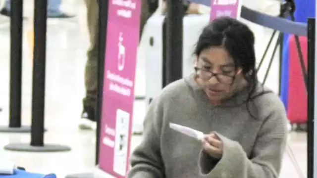 Muchos viajeros terminan tirando sus pertenencias.