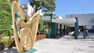 Hospital del IMSS en Carmen deja a pacientes sin diagnóstico por fallas y falta de médicos
