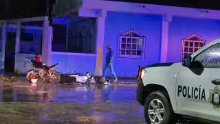 Un choque entre dos motocicletas dejó tres personas lesionadas en Champotón.