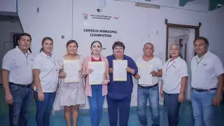 Claudeth Sarricolea Castillejo recibió la constancia de mayoría que la acredita como autoridad electa.
