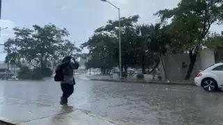 En caso de lluvias, se recomienda salir con precaución y protegidos