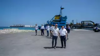 “Estamos dando un paso firme hacia la transformación de Yucatán”: Joaquín Díaz Mena y ejecutivos de Fincantieri Italia visitan el Puerto de Altura de Progreso