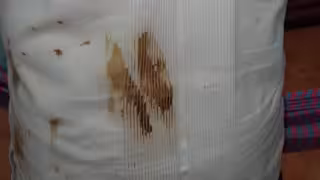 Alertan por nuevo modus operandi para robar en supermercados de Campeche; usan manchas en la ropa