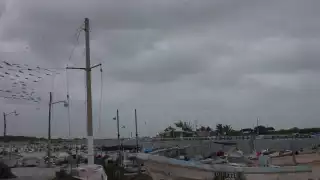Rachas de viento que superan los 80 kilómetros por hora paralizan la actividad pesquera en los puertos