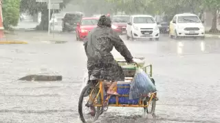 Se recomienda tomar precauciones por el riesgo de lluvias en Yucatán