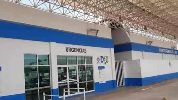 Hombre termina hospitalizado tras ingerir sustancias corrosivas