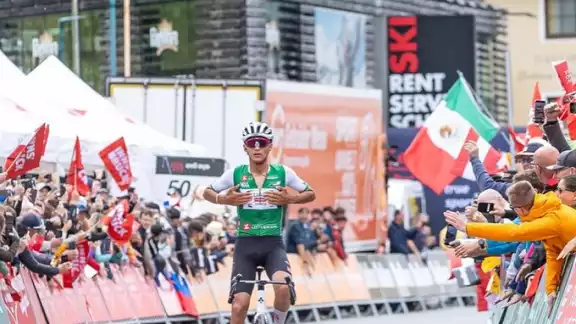 Isaac del Toro sigue dando de qué hablar en el ciclismo Isaac del Toro sigue dando de qué hablar en el ciclismo