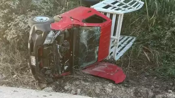 Afortunadamente, no hubo pérdidas humanas, solo daños materiales Afortunadamente, no hubo pérdidas humanas, solo daños materiales