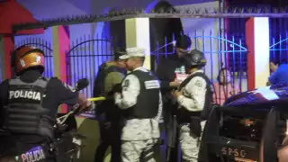 Elementos de diferentes corporaciones llegaron al lugar.