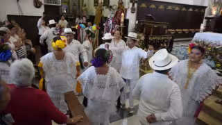 Parroquia de San Román combina fe y tradición en vaquería