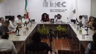 Consejeros y representantes discrepan sobre punto de acuerdo
