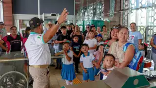 Tren Maya recibe con entusiasmo a estudiantes del Jardín de Niños “Septimio Pérez”