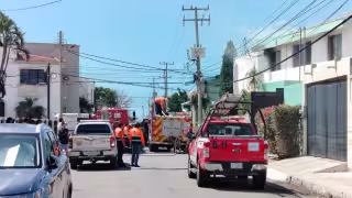 Incendio en Bosques de Campeche moviliza a cuerpos de emergencia