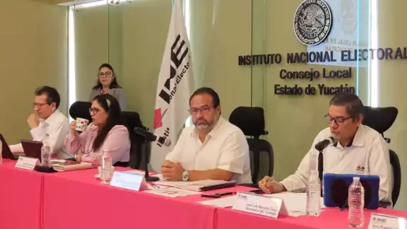 El INE reparte del 90% del material electoral en los centros de votación de todo el Estado