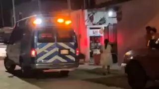 Ebrio cae del segundo piso de  una casa en Playa del Carmen