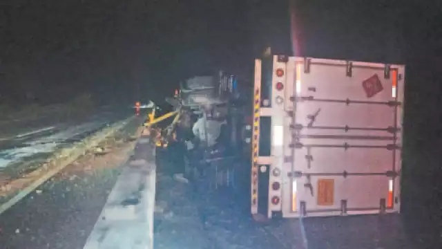 El conductor resultó ileso, pero hubo pérdidas materiales significativas