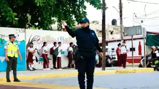 Cerca de 6 mil estudiantes de educación básica regresan a las aulas en Isla Mujeres