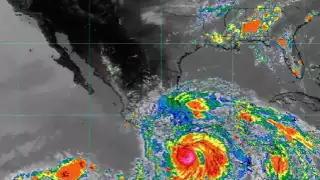 Se espera que el huracán Erick toque tierra en las primeras horas del jueves.